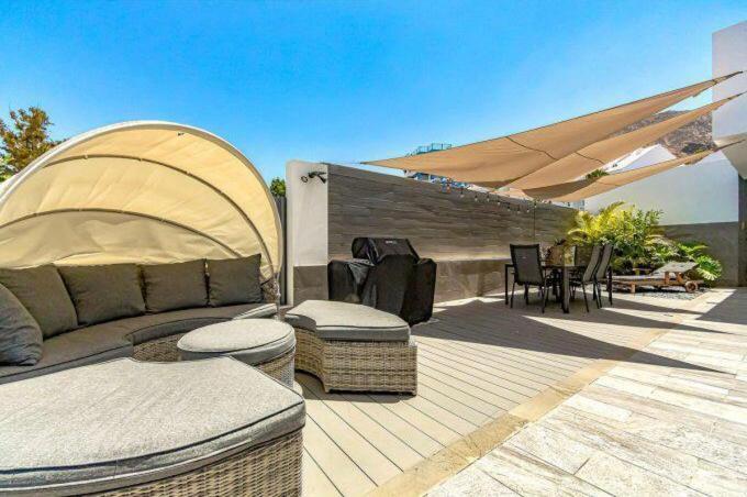 Luxury Villa Tropical Private Heated Pool Лос Кристианос Экстерьер фото